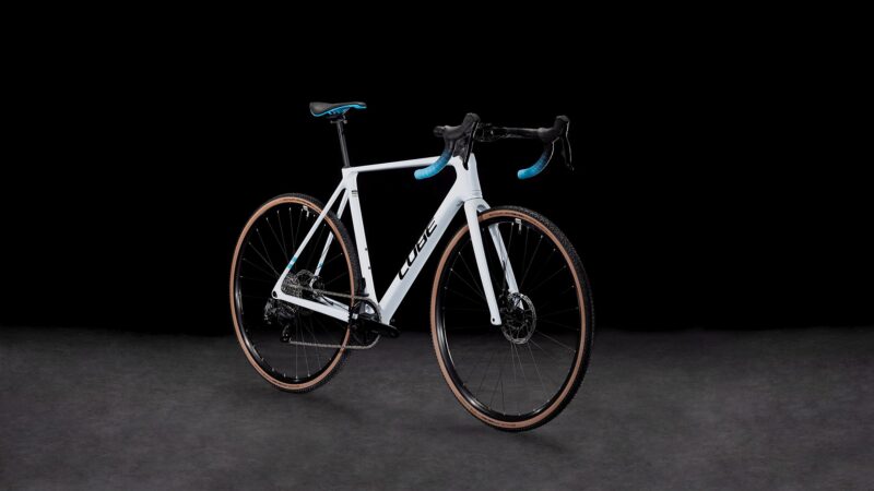 Bicicleta Cube Cross Race C:62 Race polarwhite´n´blue 2026