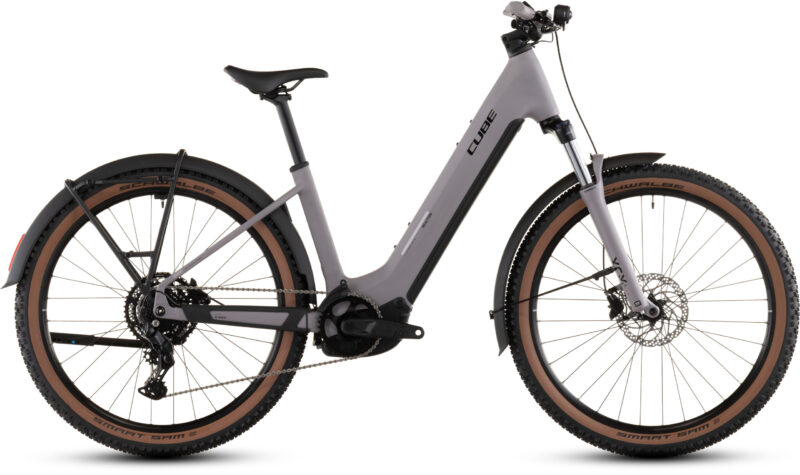 Bicicleta Eléctrica Cube Reaction Hybrid Performance 600 FE plumgrey´n´black Cuadro abierto 2026
