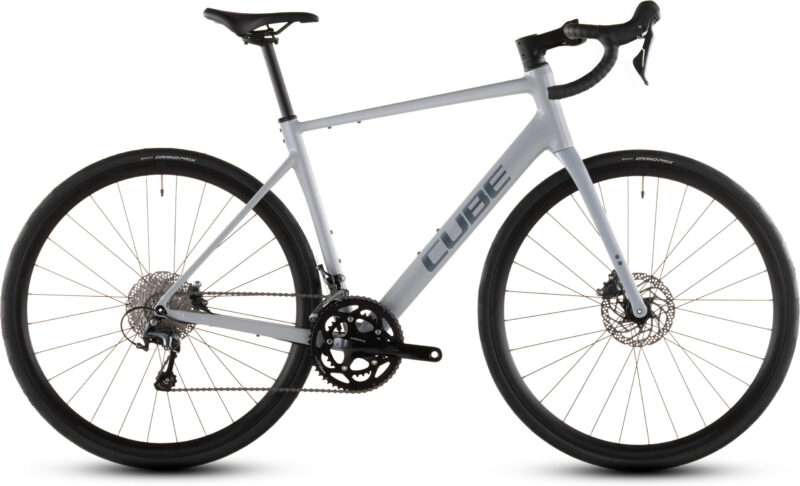 Bicicleta Cube Attain Race foggrey´n´shift 2026