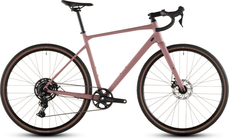 Bicicleta Cube Nuroad ONE ruby´n´puce 2026