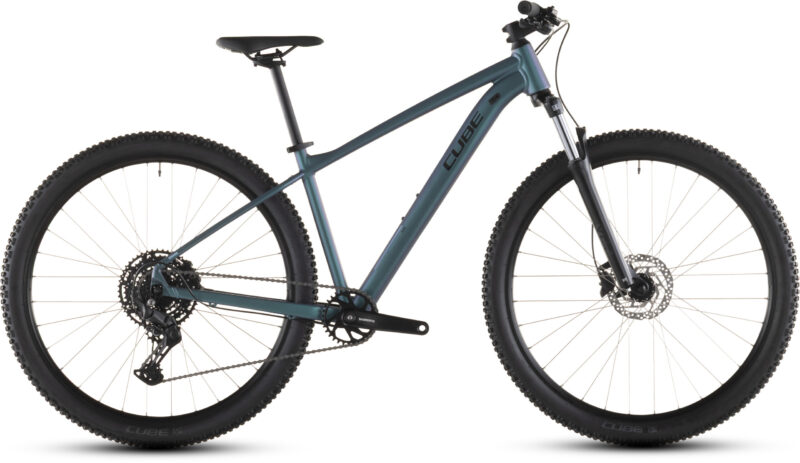 Bicicleta Cube Aim Pro smaragdgrey´n´prism 2026