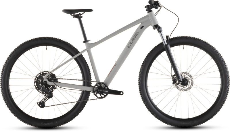 Bicicleta Cube Aim Pro greige´n´titan 2026