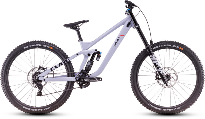Bicicleta Cube TWO15 Race 27.5 cyclamen´n´black 2026